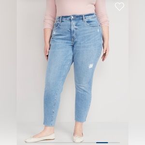 NWT Curvy High-waisted OG Straight Distressed Jeans
